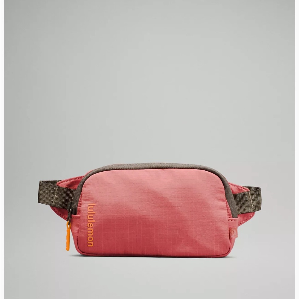 Lululemon Mini Belt Bag